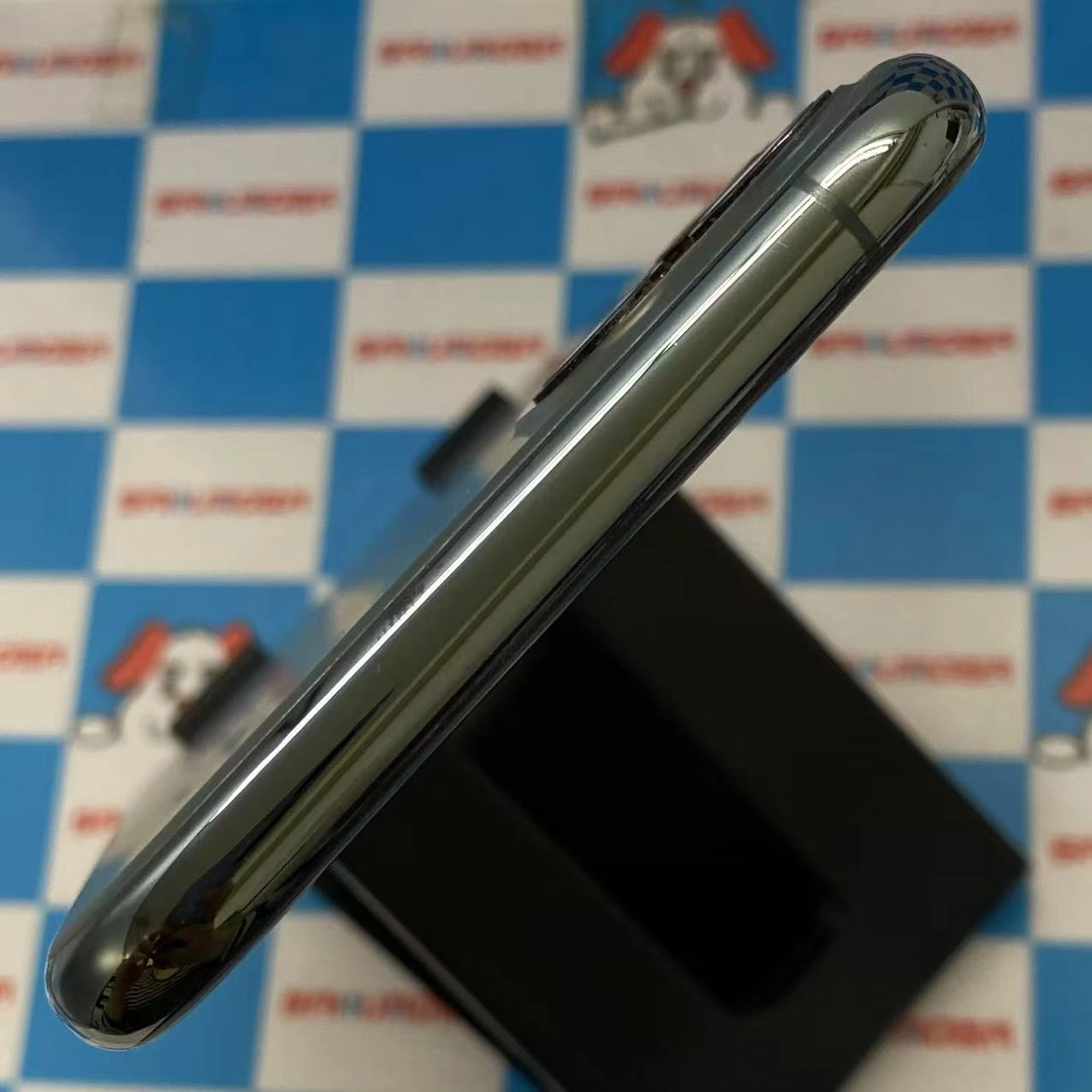 iPhone11 Pro Max 64GB ミッドナイトグリーン MWHH2J/A SIMフリー