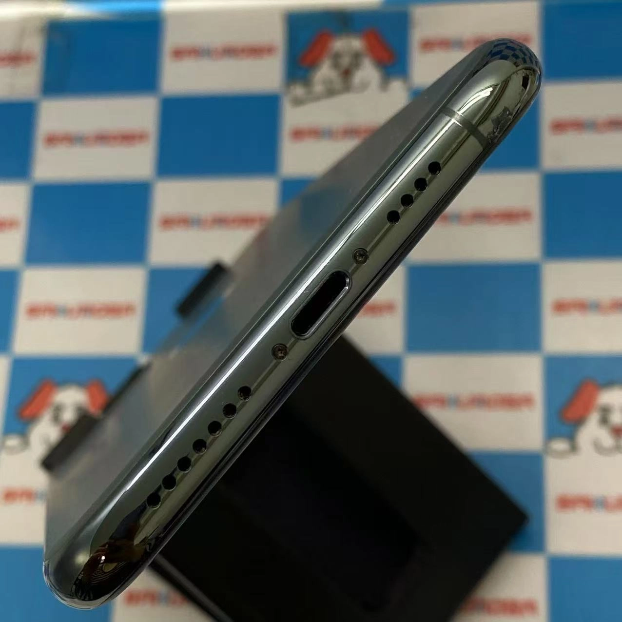 iPhone11 Pro Max 64GB ミッドナイトグリーン MWHH2J/A SIMフリー