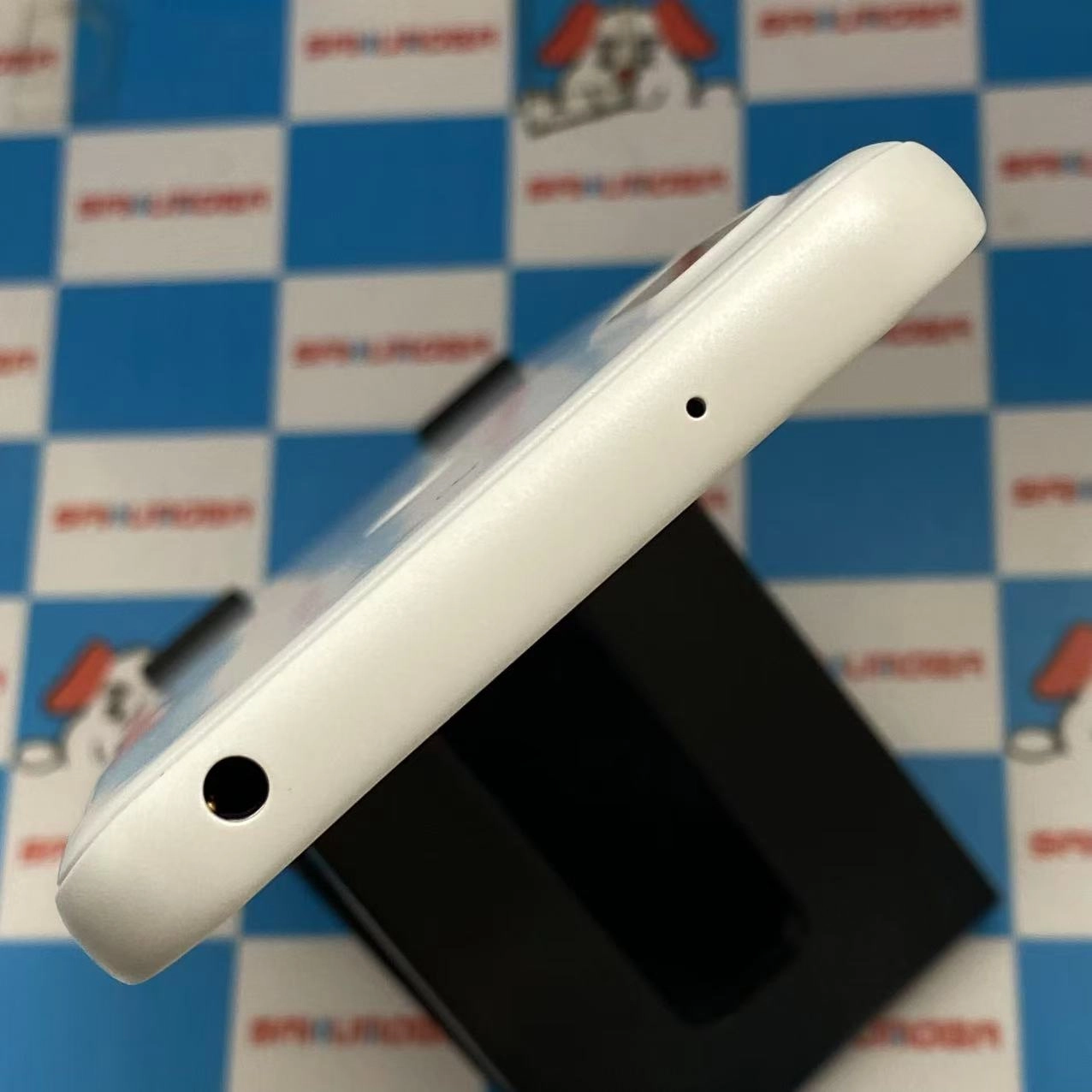 arrows We 64GB ホワイト A101FC SoftBank版SIMフリー 美品