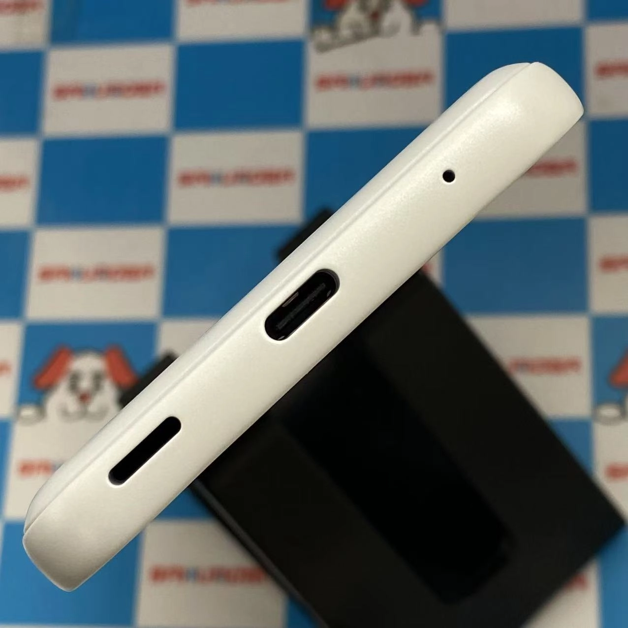 arrows We 64GB ホワイト A101FC SoftBank版SIMフリー 美品