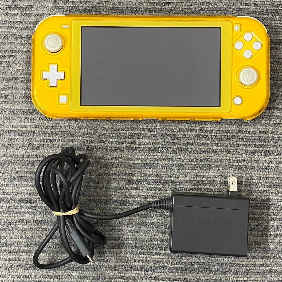 Nintendo Switch Lite 2019年モデル 32GB イエロー HDH-S-YAZAA 極美品