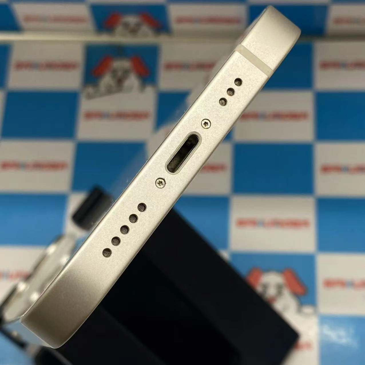 iPhone14 128GB スターライト MPUQ3J/A docomo版SIMフリー