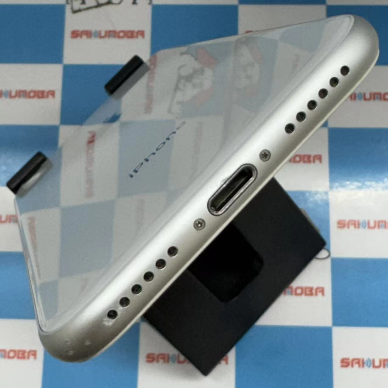 iPhone8 64GB シルバー MQ792J/A docomo版SIMフリー