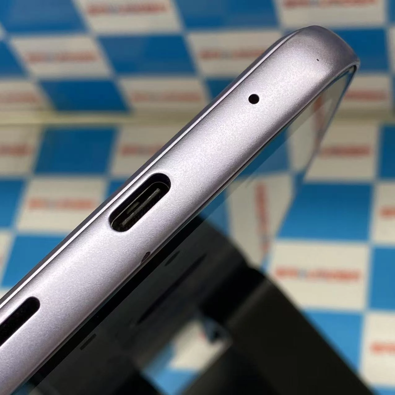 arrows We 64GB パープル F-51B docomo版SIMフリー