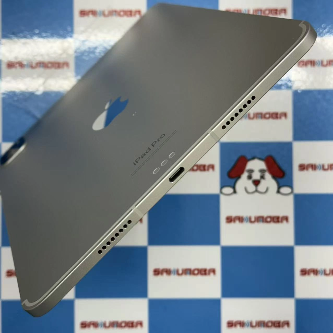 iPad Pro 11インチ 第4世代 Wi-Fi+Cellularモデル 256GB MNYF3J/A docomo版SIMフリー 訳あり品