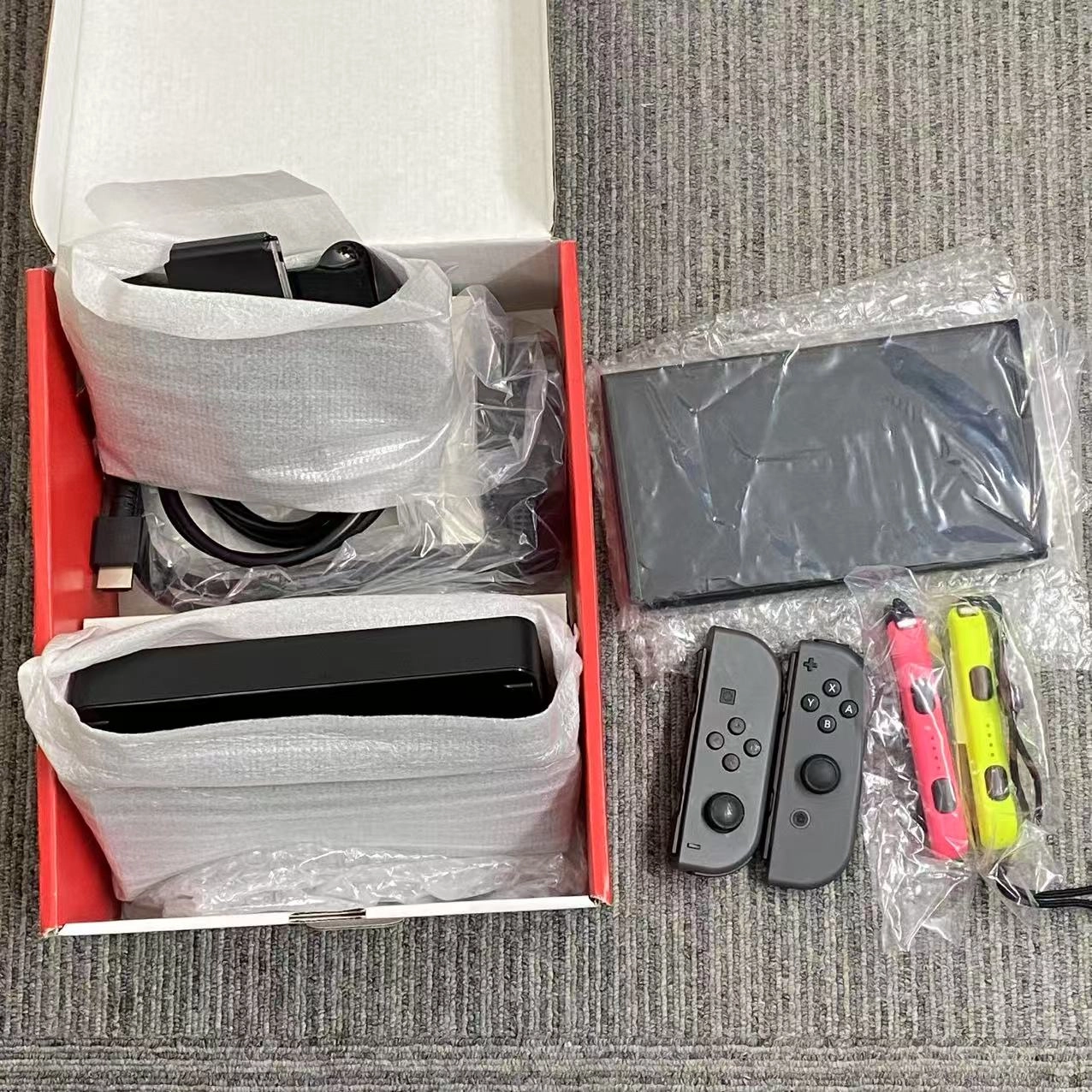 Switch有機EL　カスタムモデル 64GB グレー&times;グレー HEG-S-KAYAA 美品