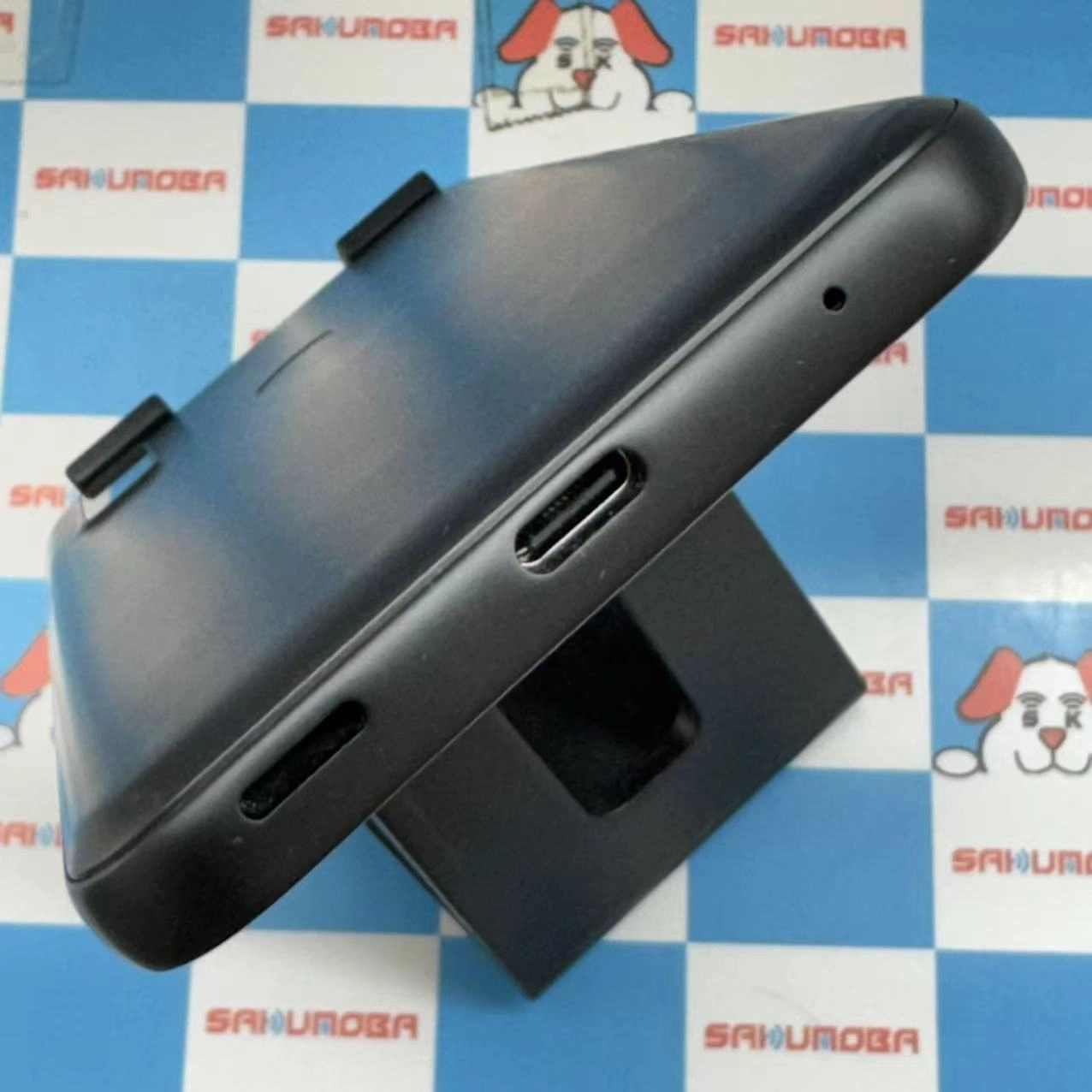 arrows We 64GB ブラック FCG01 AU版SIMフリー au