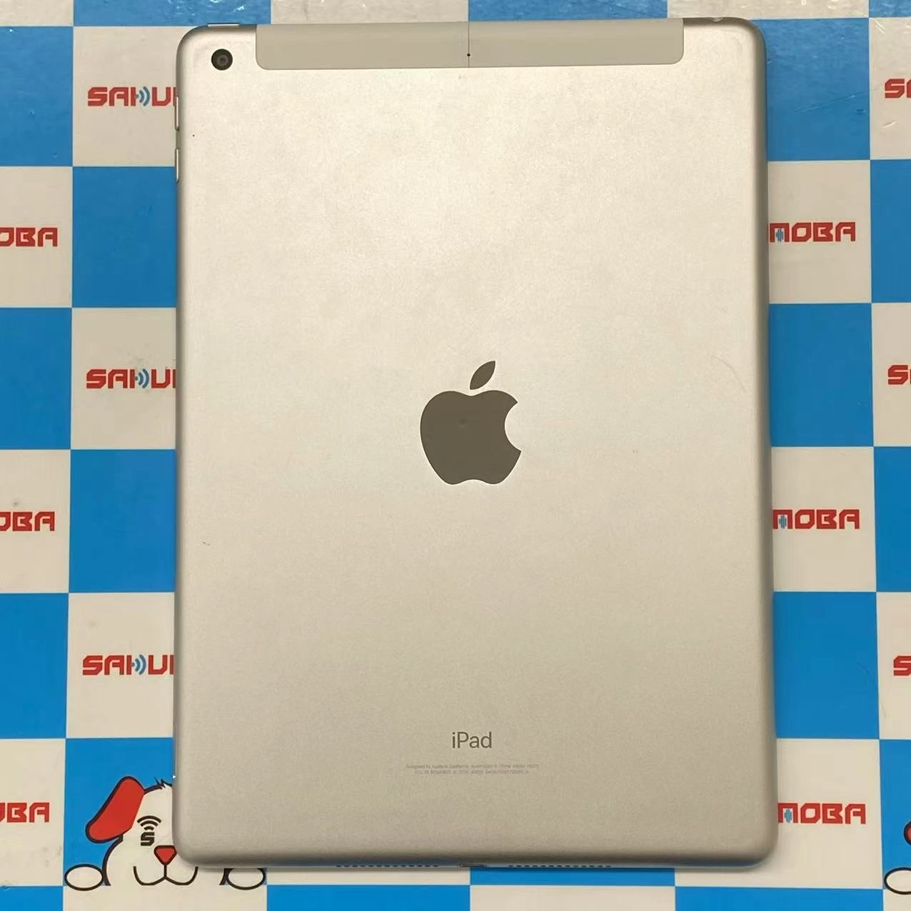 iPad 第5世代 Wi-Fi+Cellularモデル 32GB MP1L2J/A docomo版SIMフリー 訳あり品