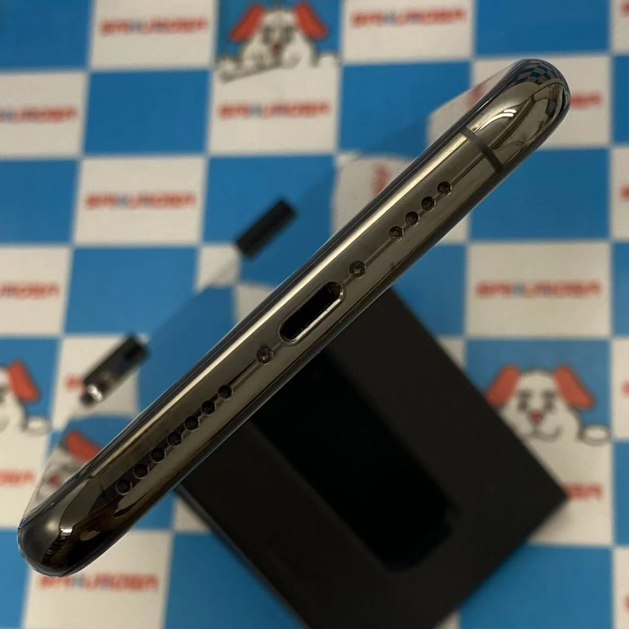 iPhoneXS Max 64GB スペースグレイ MT6Q2J/A SIMフリー 美品