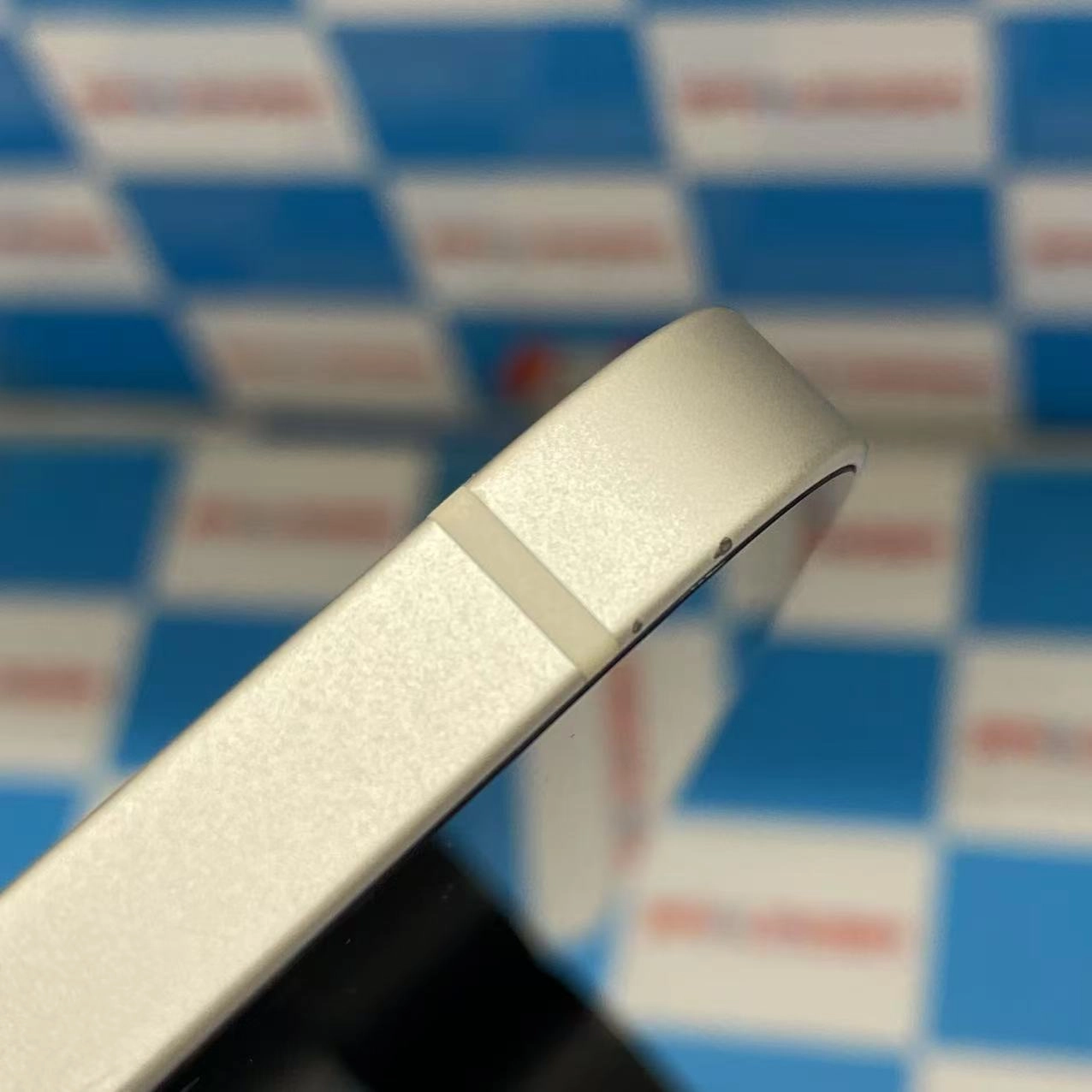 iPhone12 64GB ホワイト MGHP3J/A AU版SIMフリー au