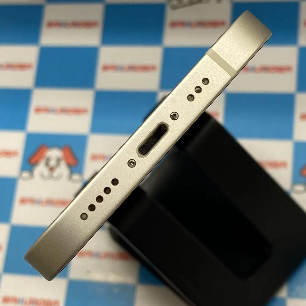 iPhone14 128GB スターライト MPUQ3J/A docomo版SIMフリー