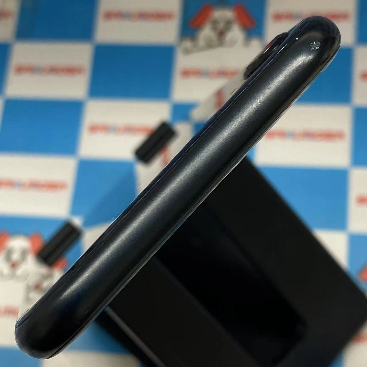 iPhoneSE 第3世代 64GB ミッドナイト MMYC3J/A AU版SIMフリー