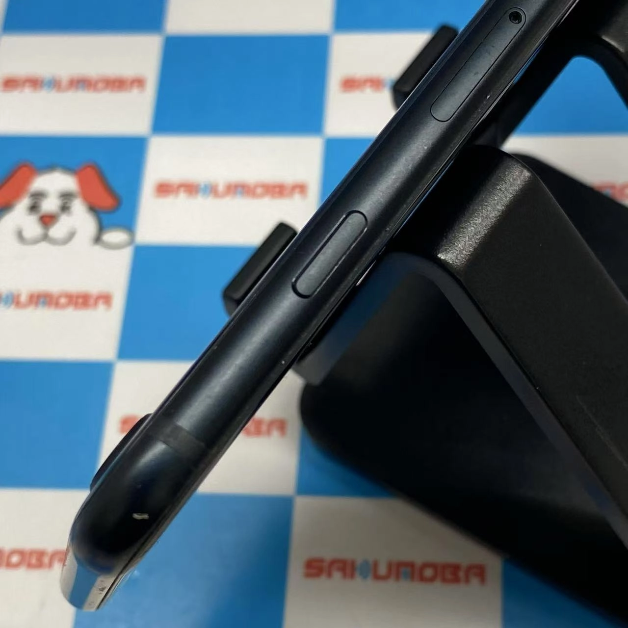 iPhoneSE 第3世代 64GB ミッドナイト MMYC3J/A AU版SIMフリー