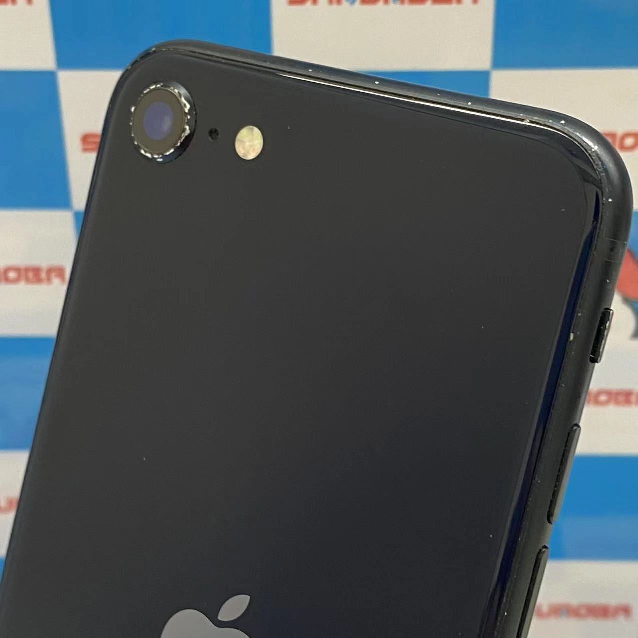 iPhoneSE 第3世代 64GB ミッドナイト MMYC3J/A AU版SIMフリー