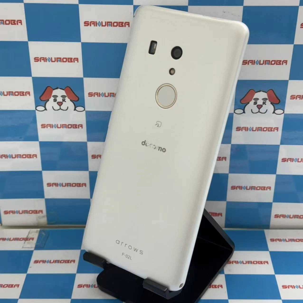 arrows Be3 32GB ホワイト F-02L docomo版SIMフリー