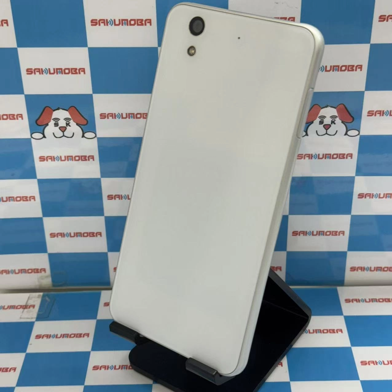 arrows Be 32GB White F-04K docomo版SIMフリー