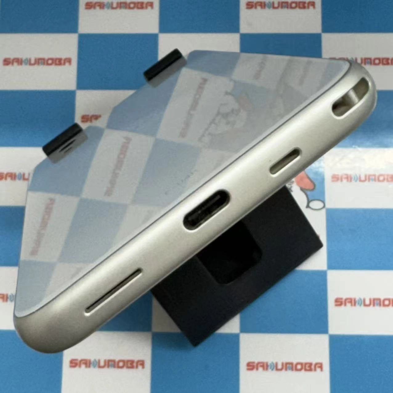 arrows Be 32GB White F-04K docomo版SIMフリー