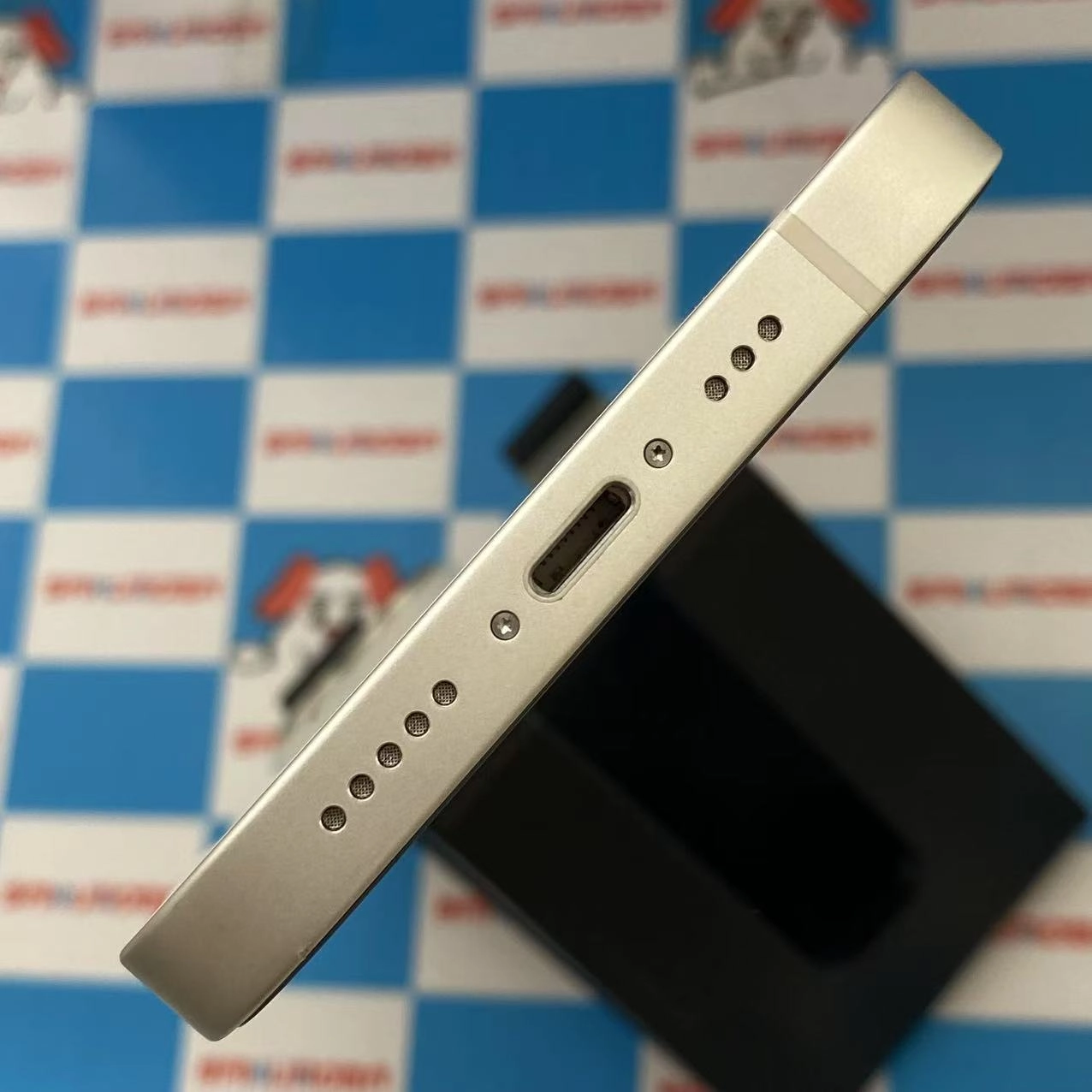 iPhone14 128GB スターライト MPUQ3J/A docomo版SIMフリー 美品