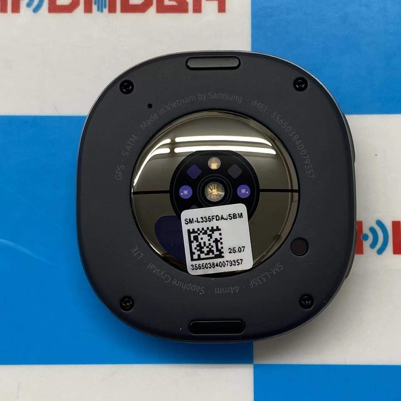 Galaxy Watch8  44mm LTEモデル 32GB グラファイト SM-L335F SoftBank版SIMフリー 新品同様