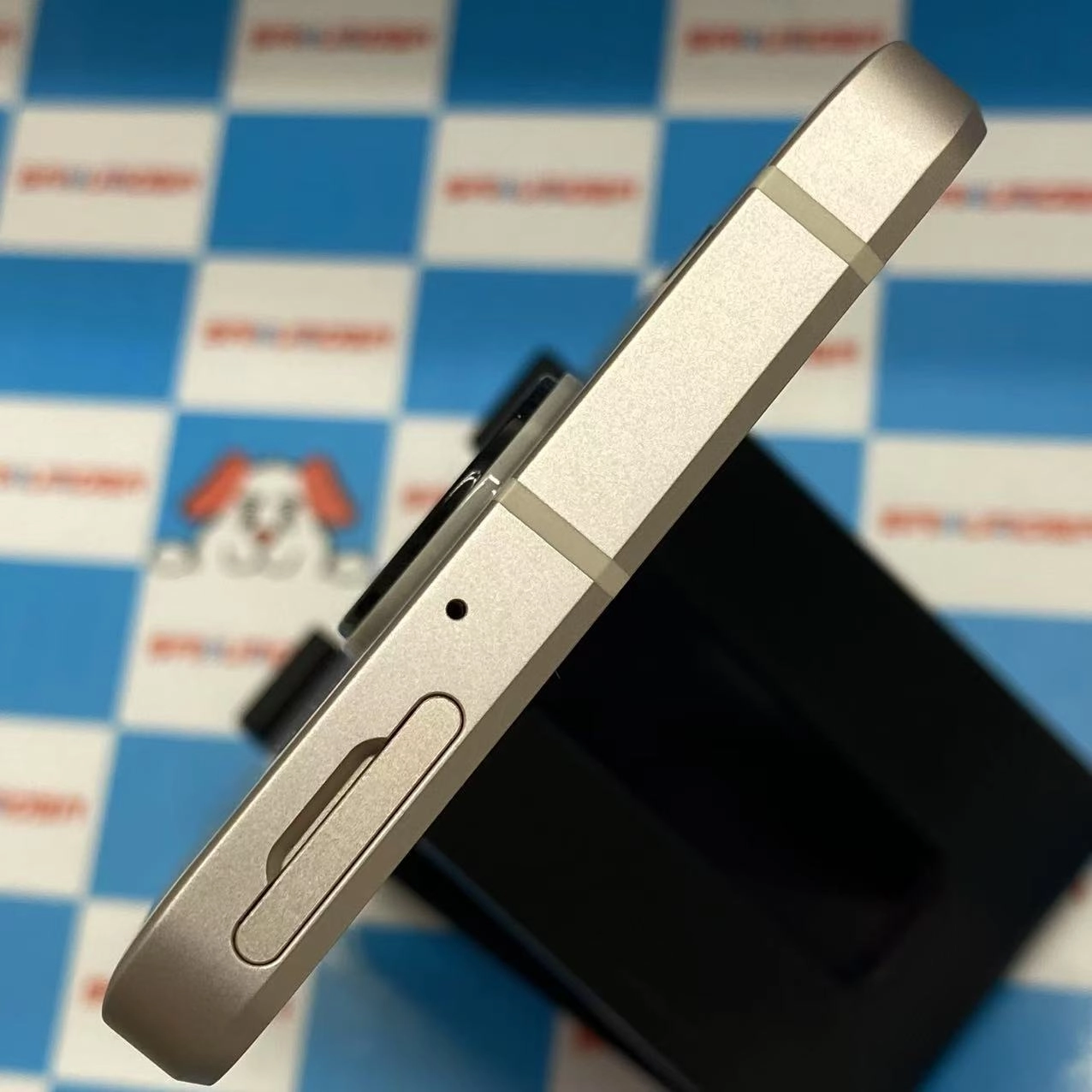 AQUOS sense8 6GB/128GB ライトカッパー SH-54D docomo版SIMフリー極美品