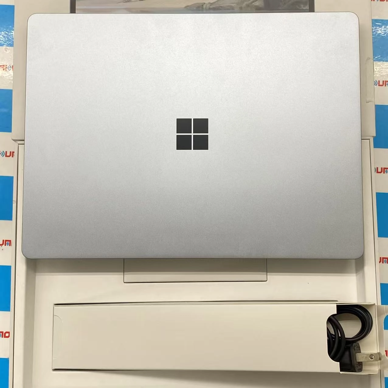 Surface Laptop Go 8GB/128GB アイス ブルー THH-00034 美品