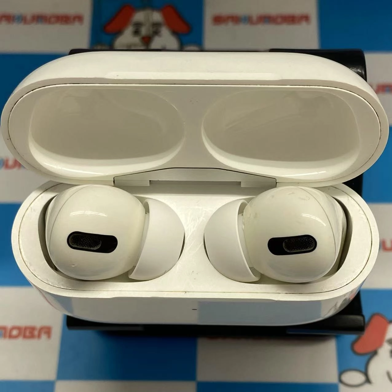 AirPods Pro 第1世代 2019年モデル ホワイト A2084ジャンク品