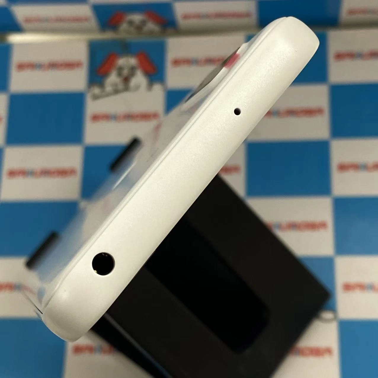 arrows We 64GB ホワイト F-51B docomo版SIMフリー 開封未使用品