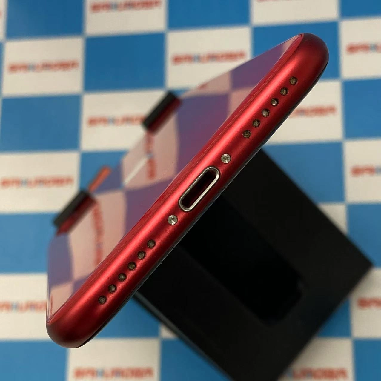 iPhoneSE 第2世代 64GB Product Red MHGR3J/A SoftBank版SIMフリー 極美品