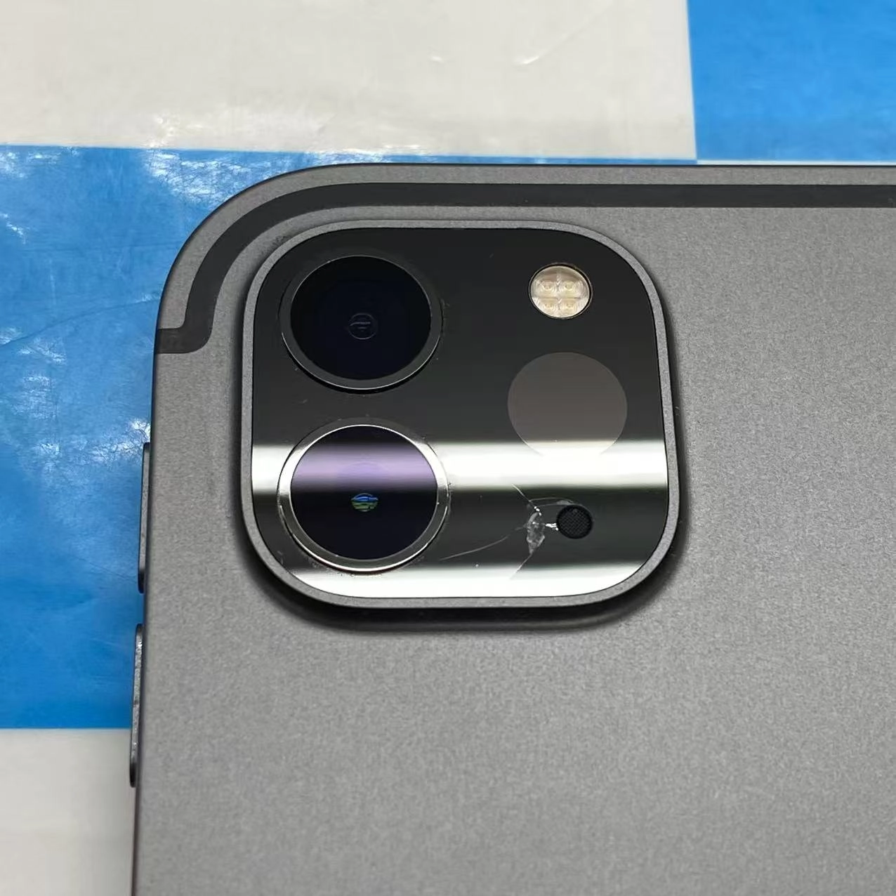 iPad Pro 12.9インチ 第4世代 Wi-Fi+Cellular モデル 256GB MXF52J/A ジャンク品 スペースグレイ SIMフリー