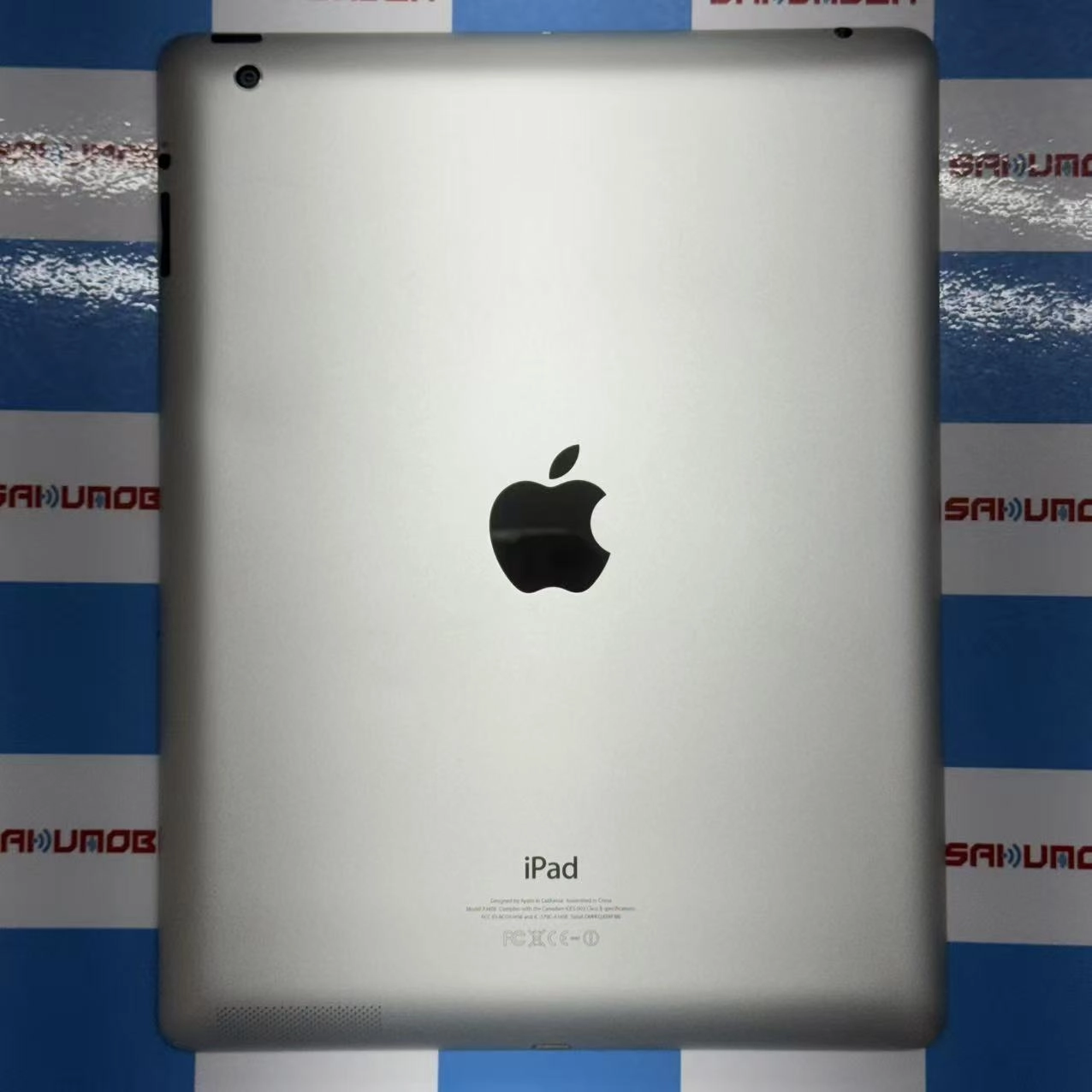 iPad 第4世代 Wi-Fi 32GB ホワイト MD514J/A