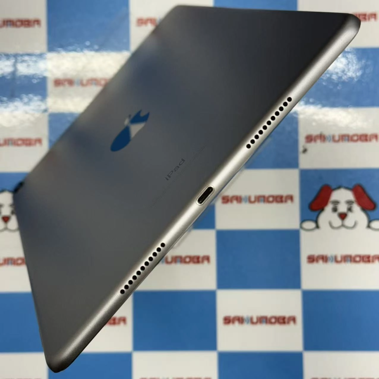 iPad Pro 10.5インチ 256GB スペースグレー MPHG2J/A SoftBank版SIMフリー 訳あり品