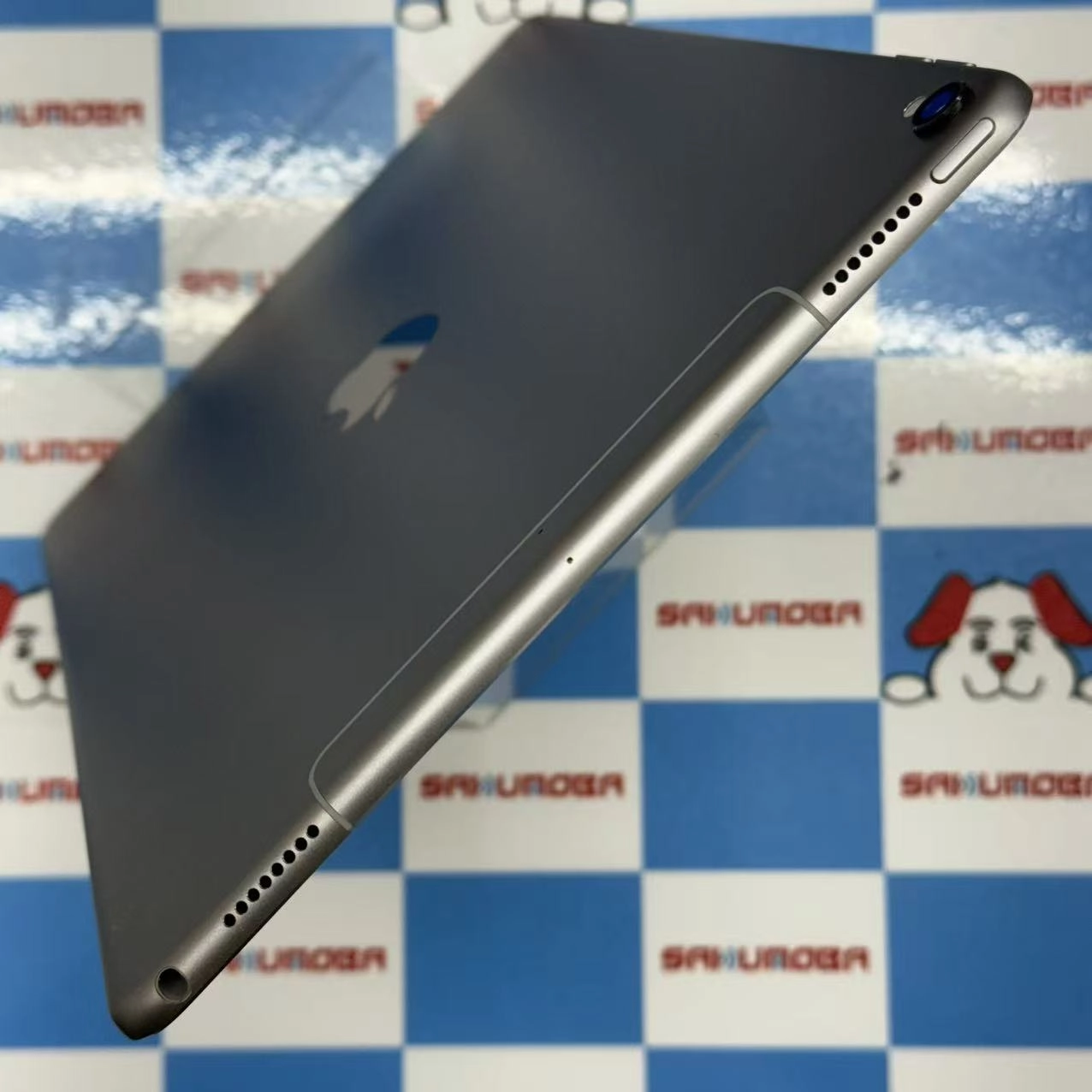 iPad Pro 10.5インチ 256GB スペースグレー MPHG2J/A SoftBank版SIMフリー 訳あり品
