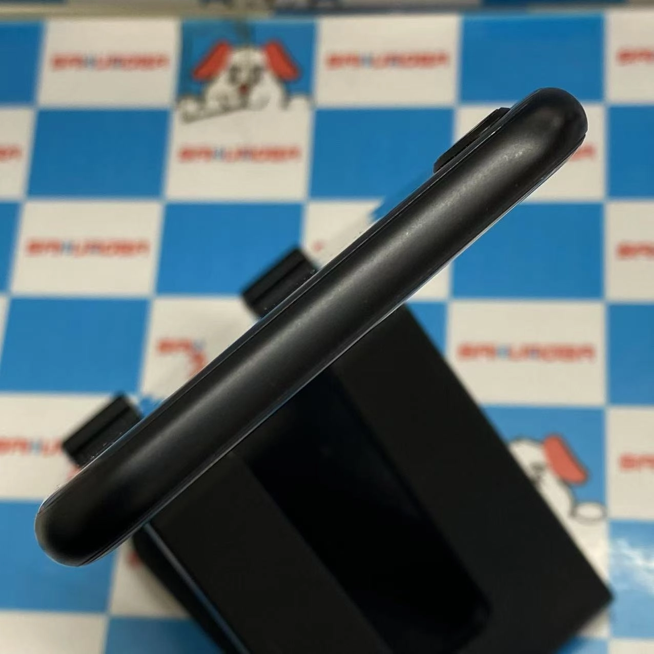 iPhoneSE 第2世代 128GB ブラック MHGT3J/A SoftBank版SIMフリー ジャンク品