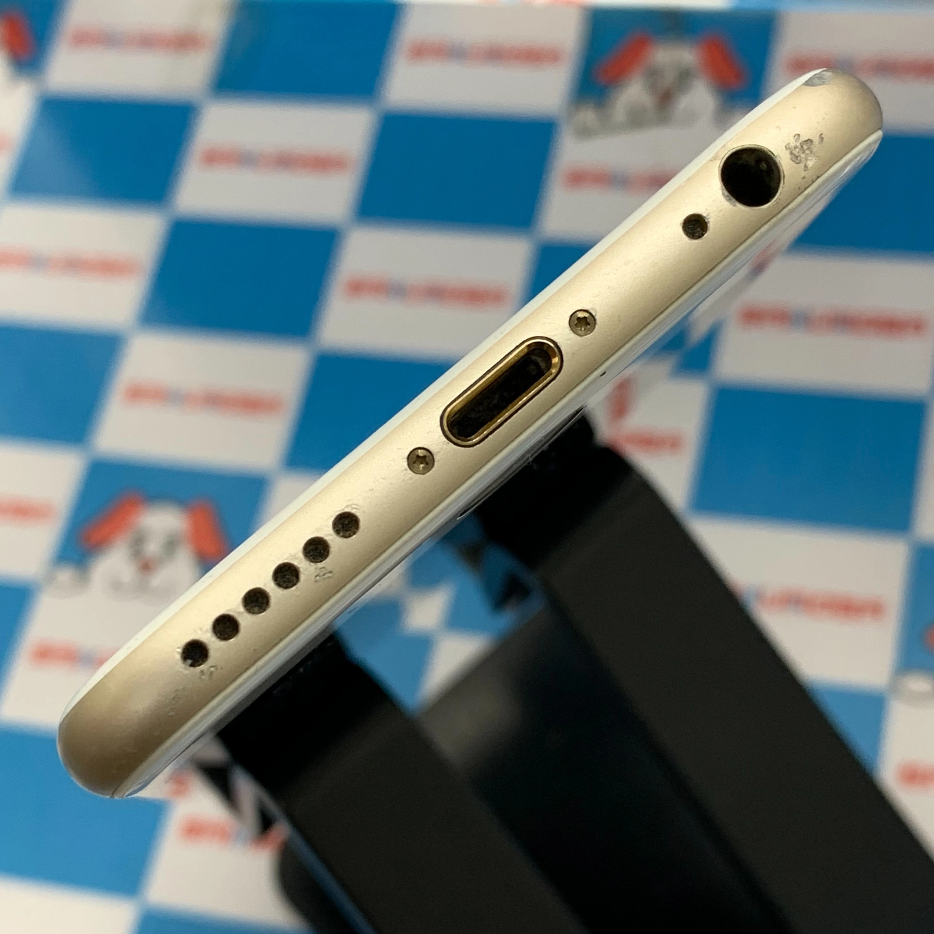 iPhone6 64GB ゴ-ルド NG4J2J/A Apple版SIMフリー 訳あり品