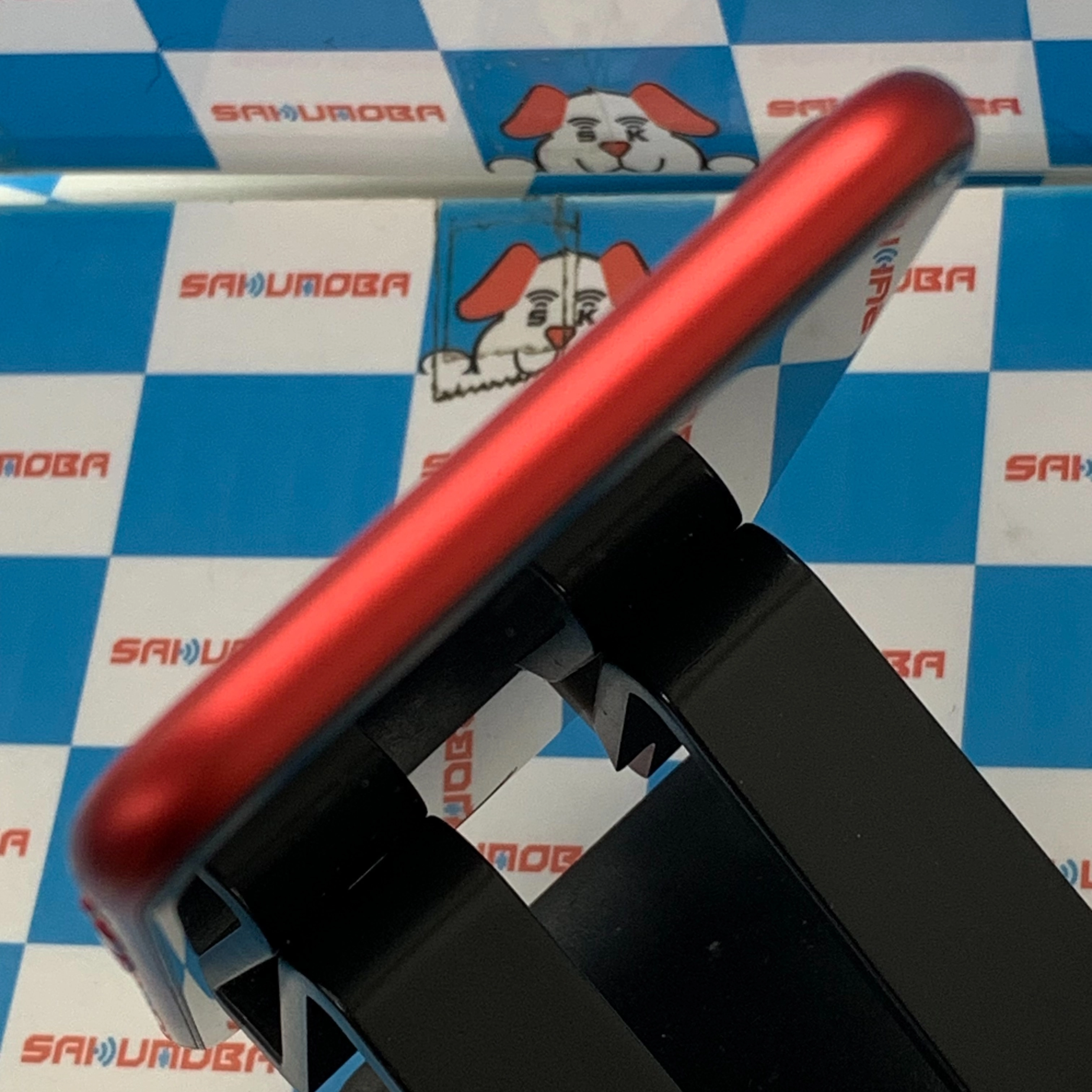 iPhoneSE 第2世代 64GB Product Red MX9U2J/A docomoSIMフリー 極美品