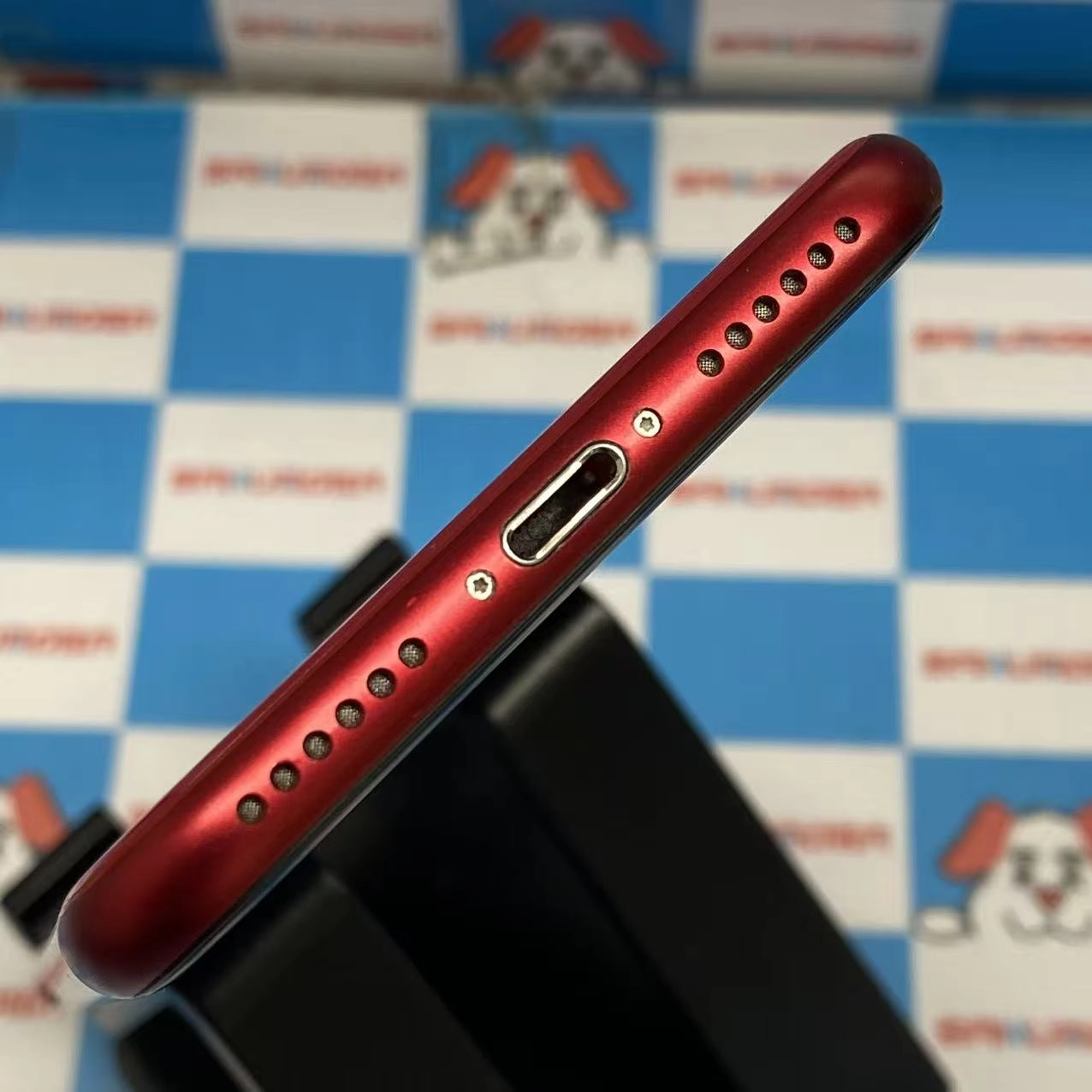 iPhoneSE 第2世代 64GB Product Red MHGR3J/A docomo版SIMフリー ジャンク品