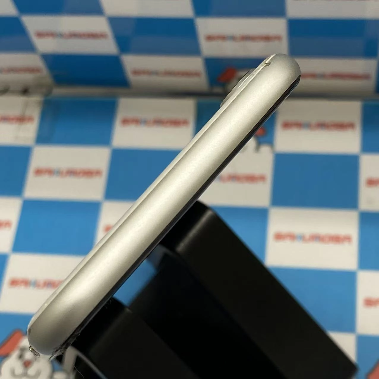 iPhoneSE 第2世代 128GB ホワイト MXD12J/A Apple版SIMフリージャンク品