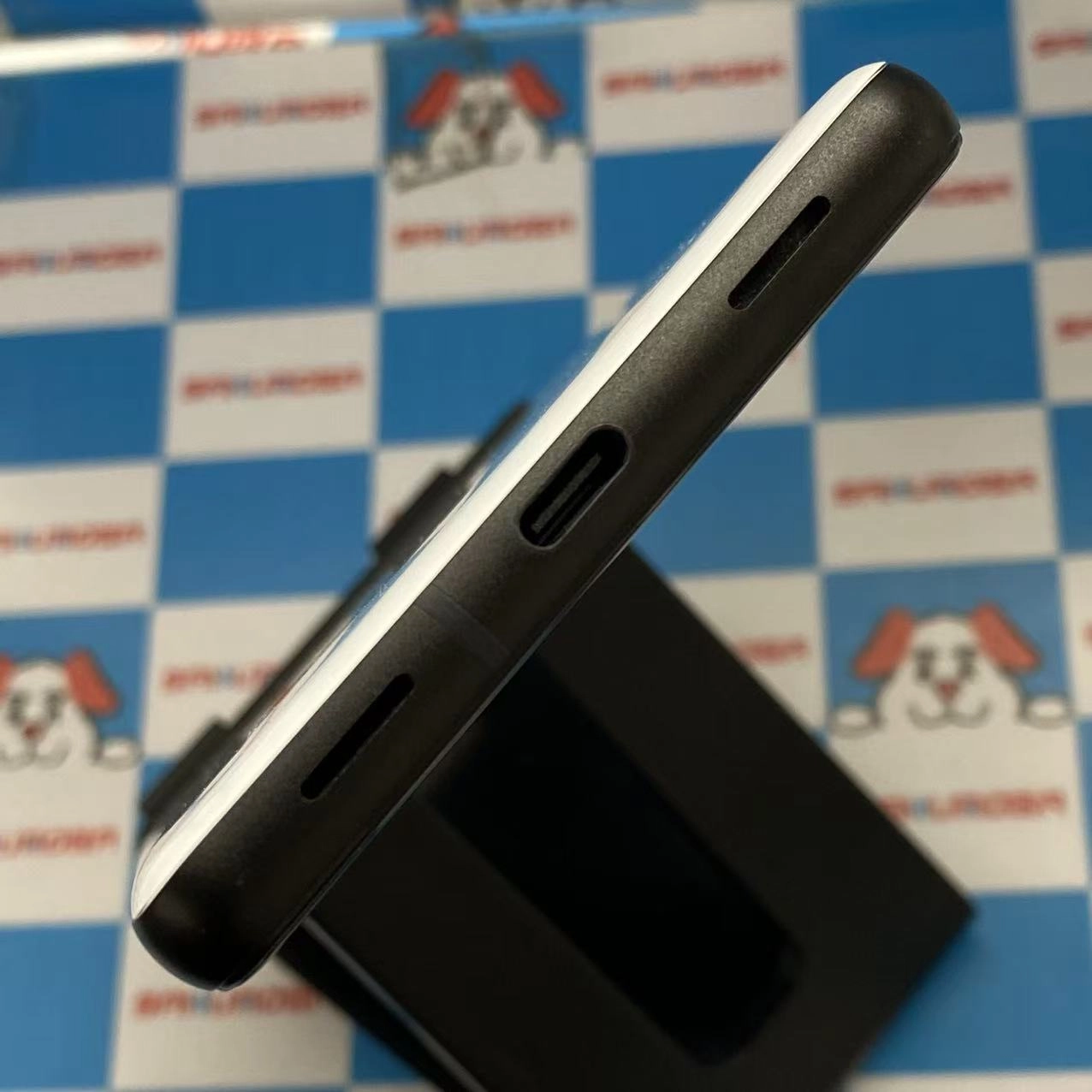 Google Pixel 6a 128GB Chalk GBB17L AU版SIMフリー 美品