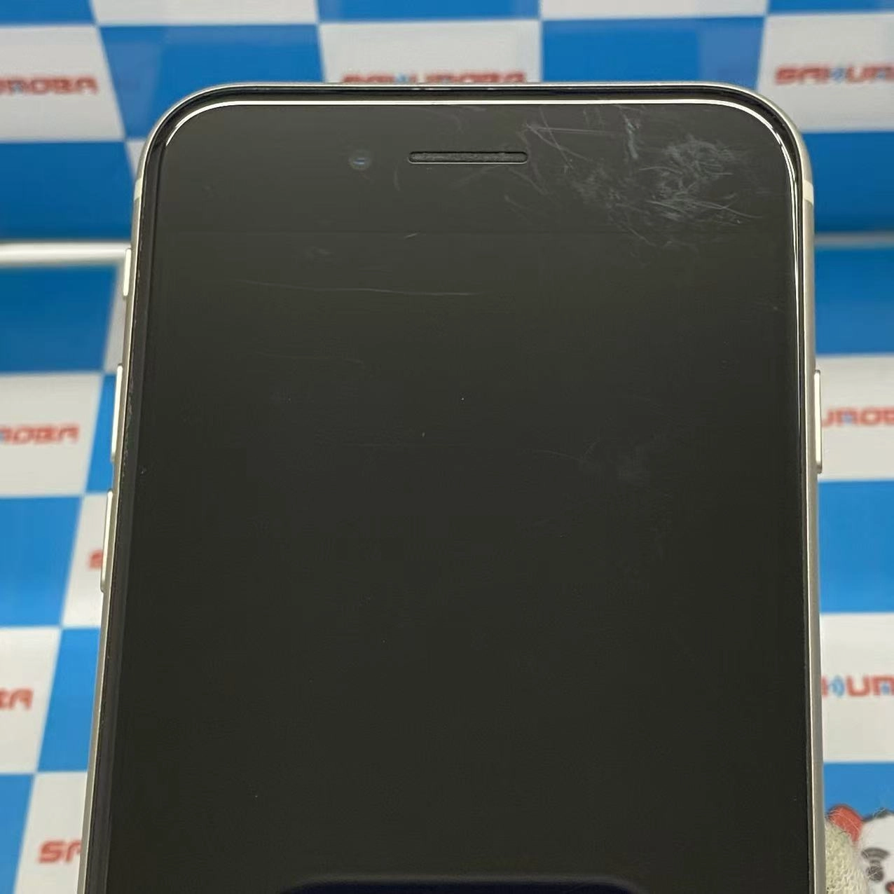 iPhoneSE 第3世代 64GB スターライト MMYD3J/A AU版SIMフリー