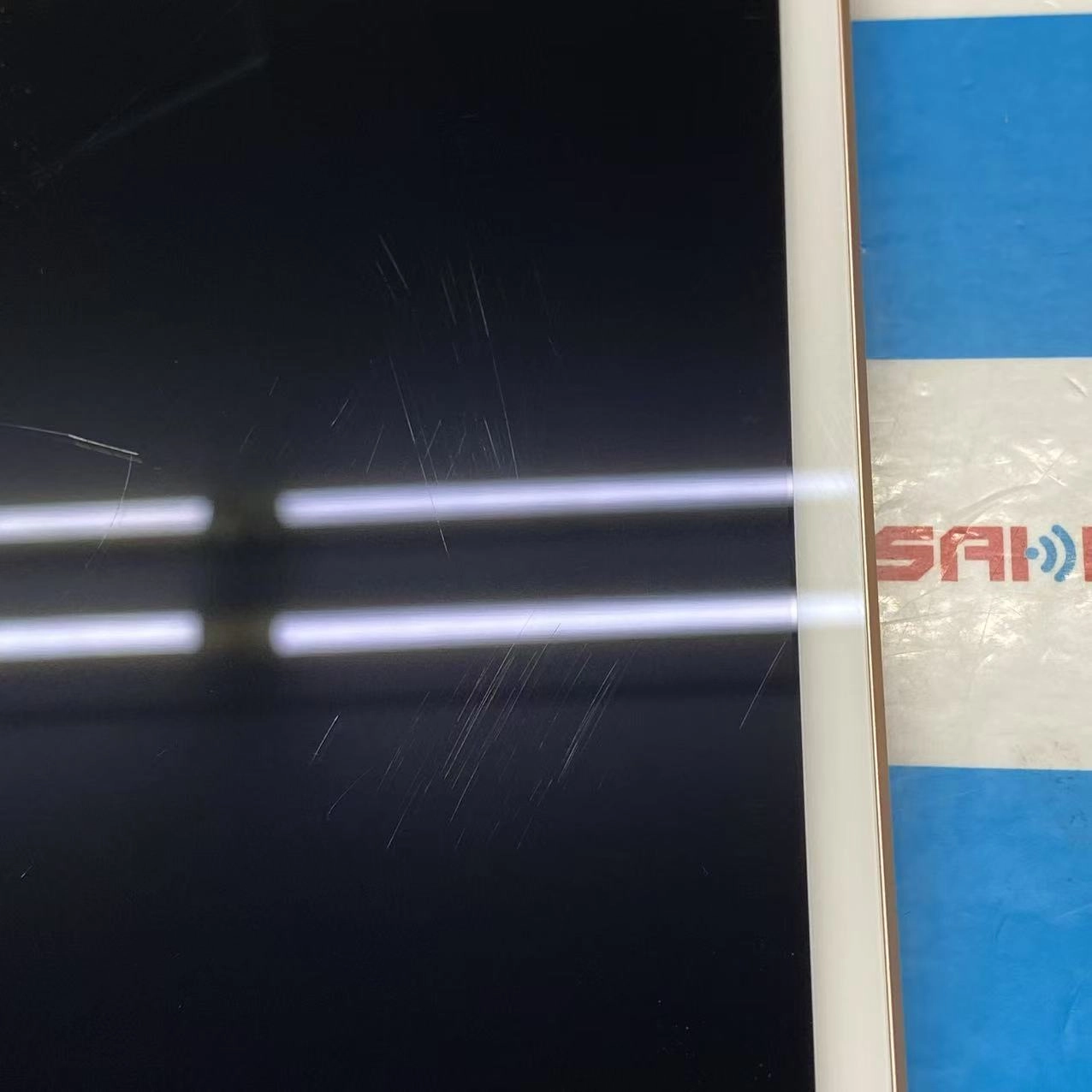 iPad mini 第5世代 Wi-Fi+Cellular モデル 64GB ゴールド MUX72J/A docomo版SIMフリー