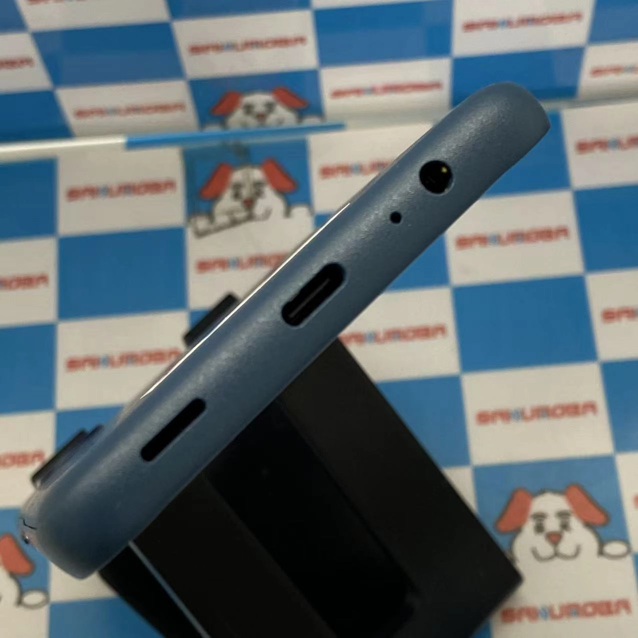 arrows We2 4GB/64GB ライトブルー F-52E docomo版SIMフリー 美品