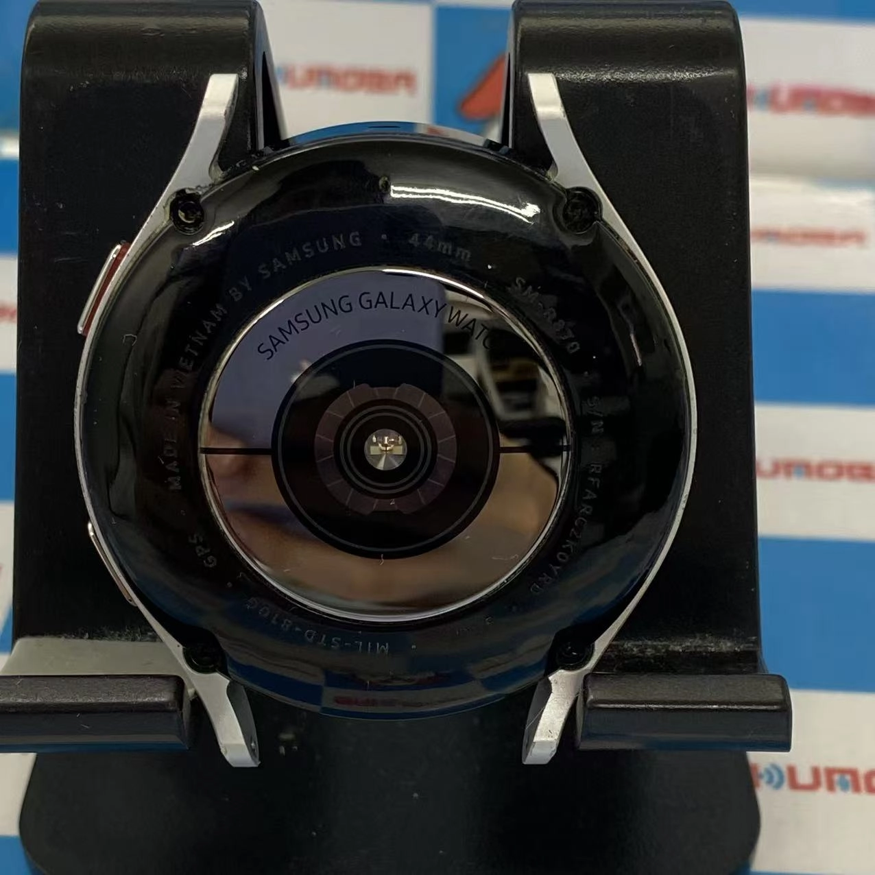 Galaxy Watch4 44mm 1.5GB/16GB シルパー SM-R870NZ Wi-Fi