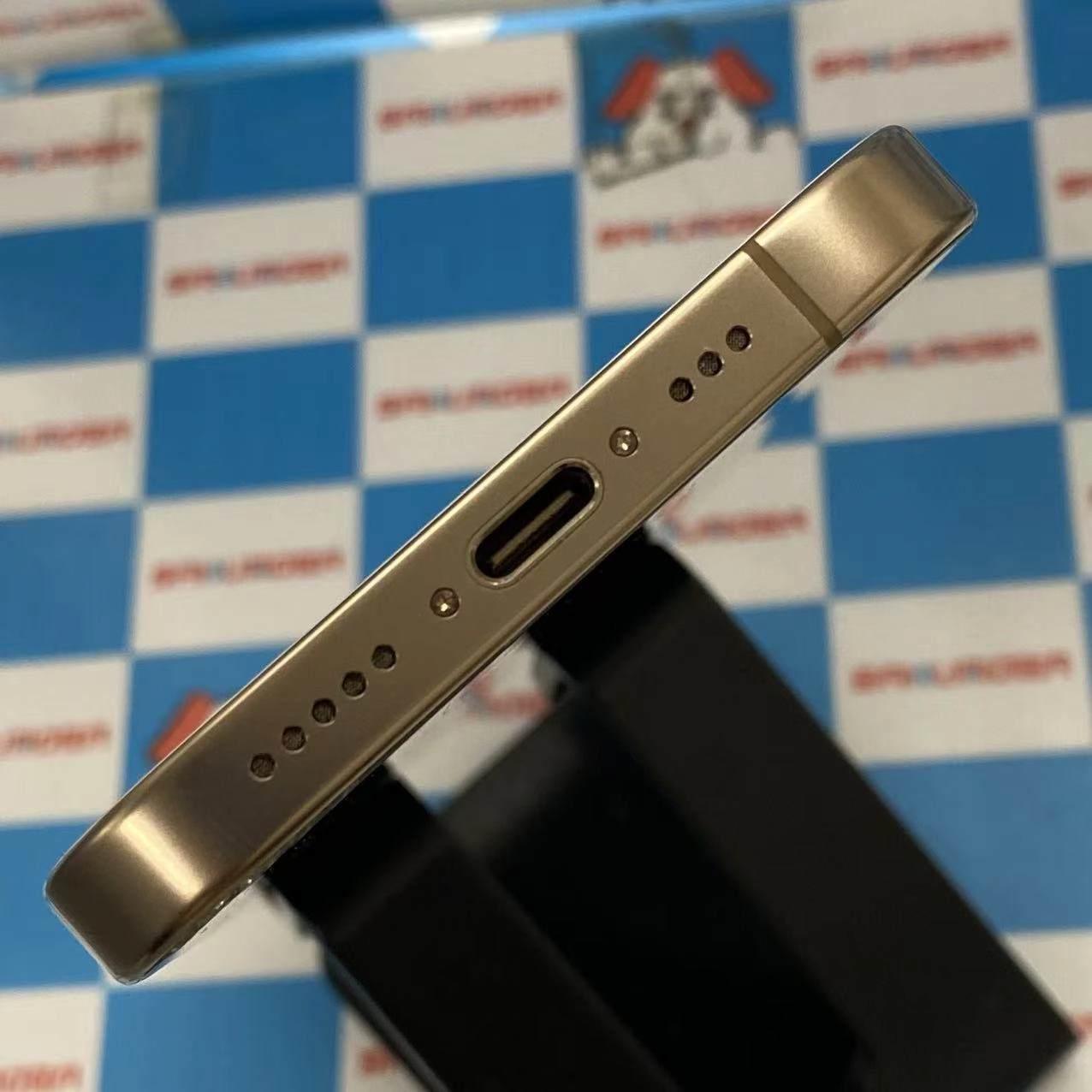 iPhone16 Pro 256GB デザートチタニウム MYN23J/A docomo版SIMフリー ジャンク品