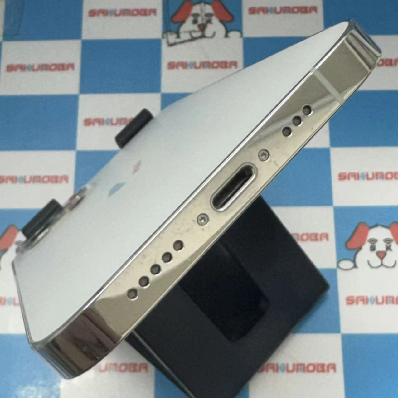 iPhone12 Pro 512GB シルバー NGMG3J/A SIMロック解除済 docomo版SIMフリー