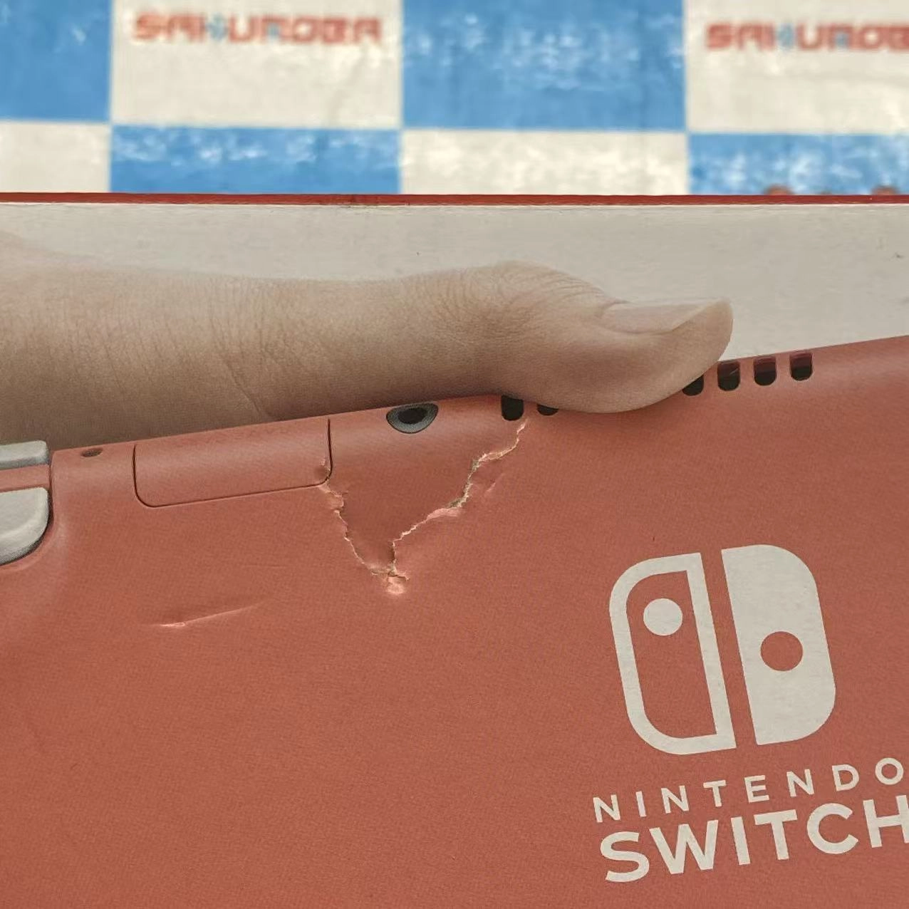 Nintendo Switch Lite 2020年モデル 32GB コーラル HDH-S-PAZAA 訳あり開封未使用品