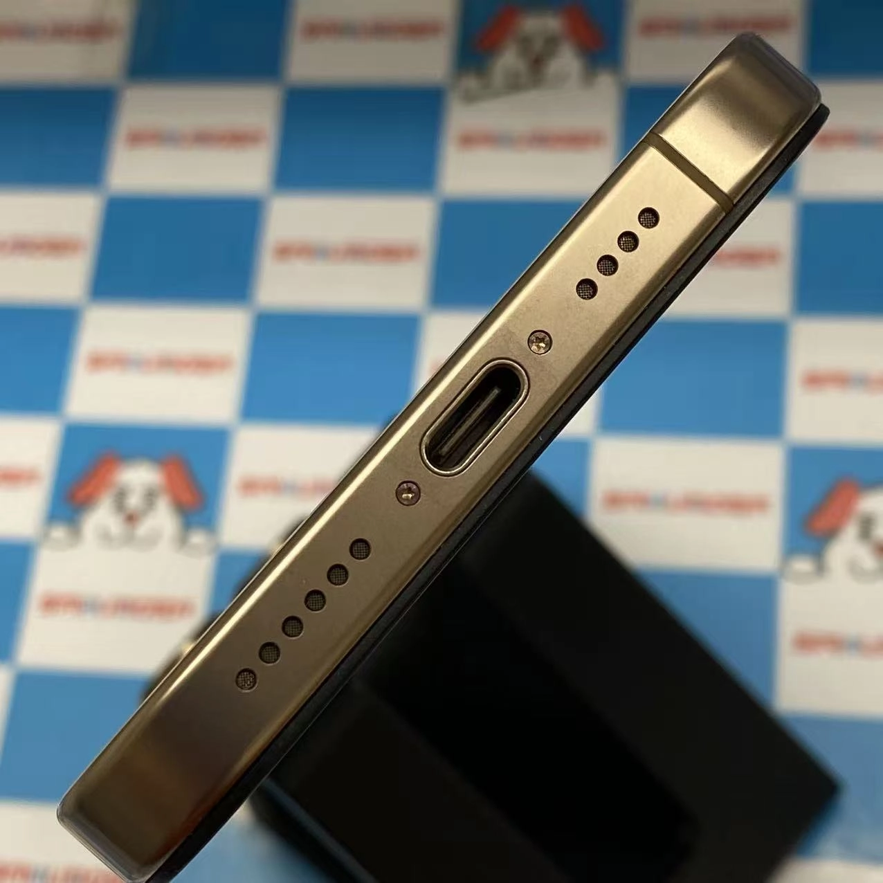 iPhone16 Pro Max 512GB デザートチタニウム MYWN3J/A SIMフリージャンク品