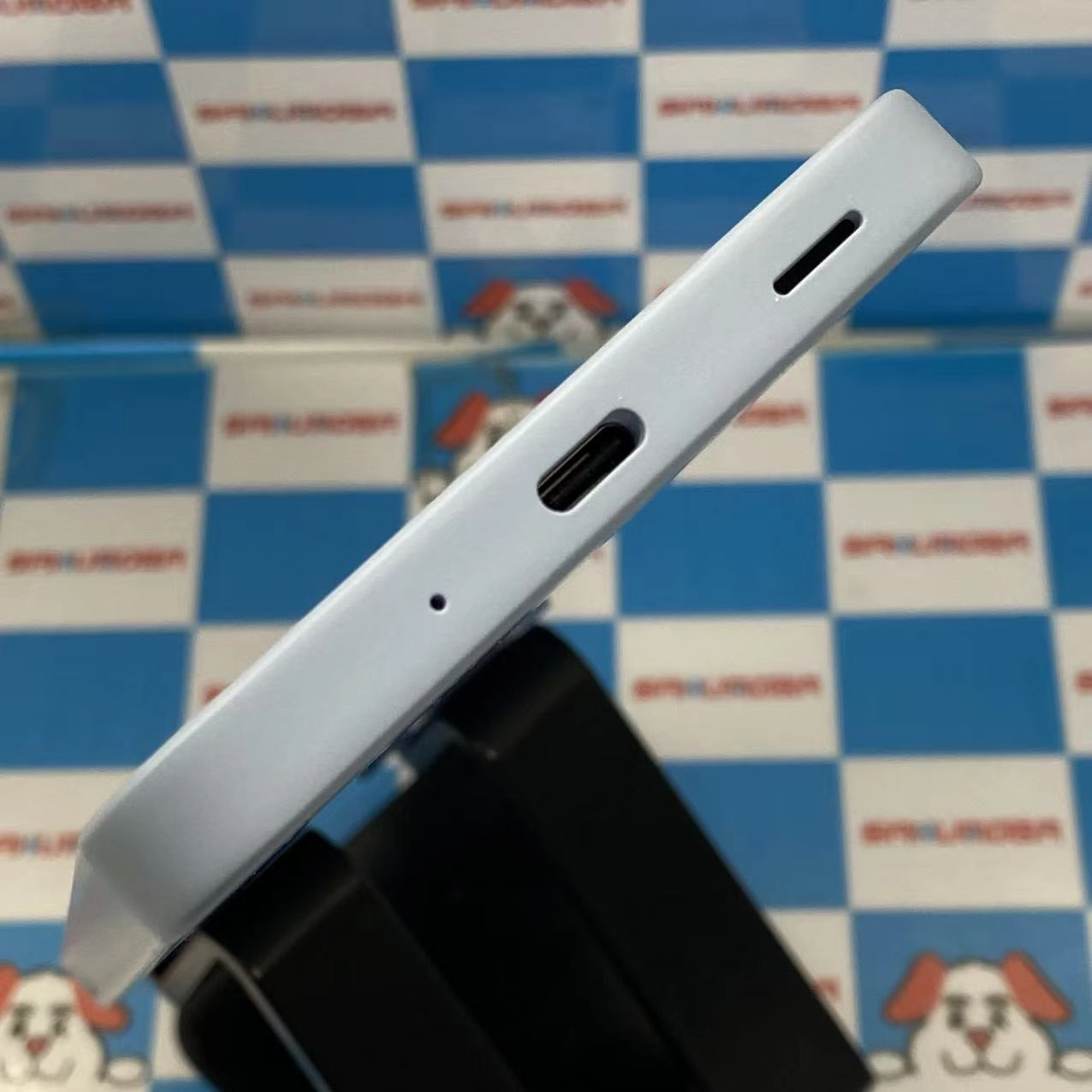 AQUOS wish4 4GB/64GB ブラック A402SH SoftBank版SIMフリー 美品