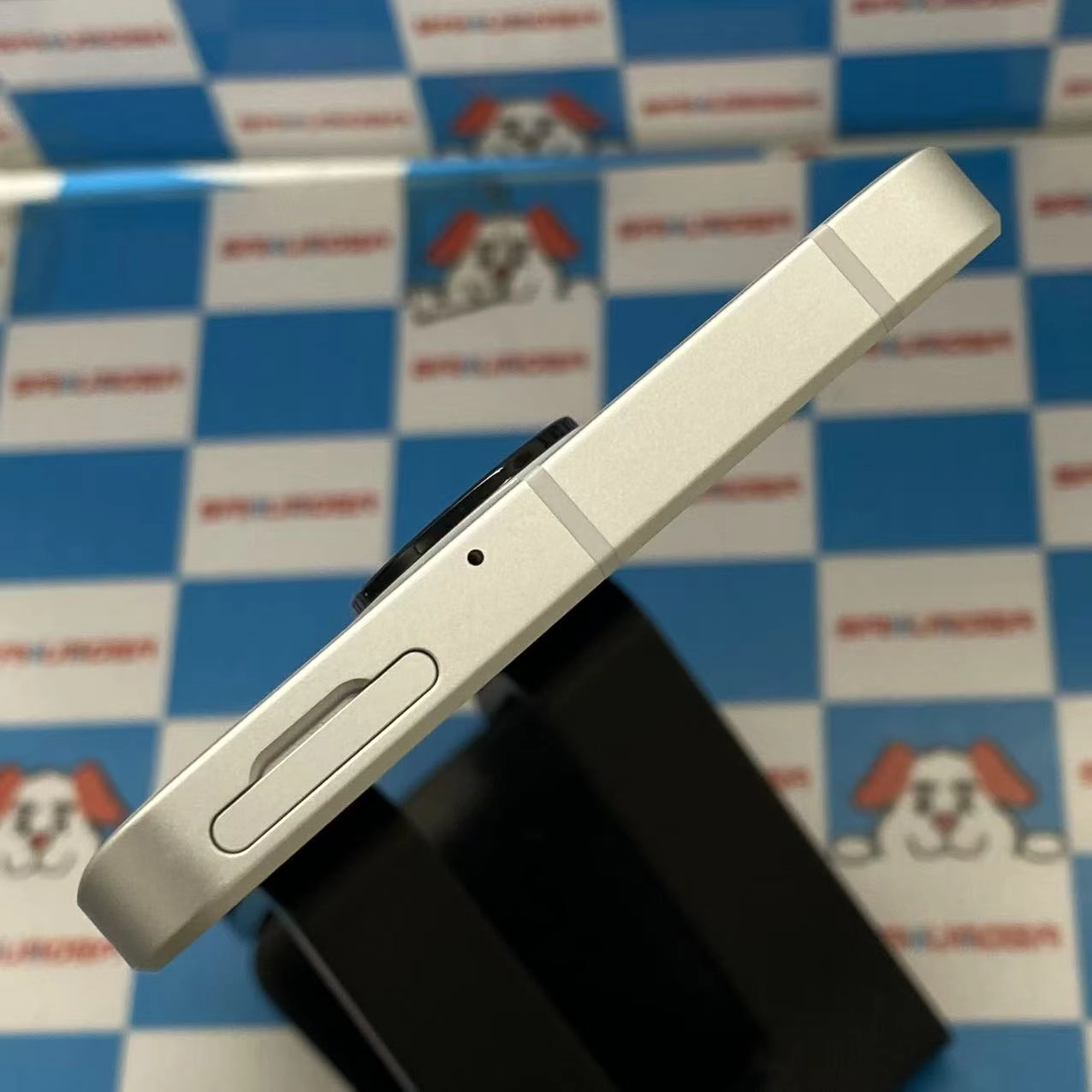 AQUOS sense7 plus 6GB/128GB シルバー A208SH SoftBank版SIMフリー 美品