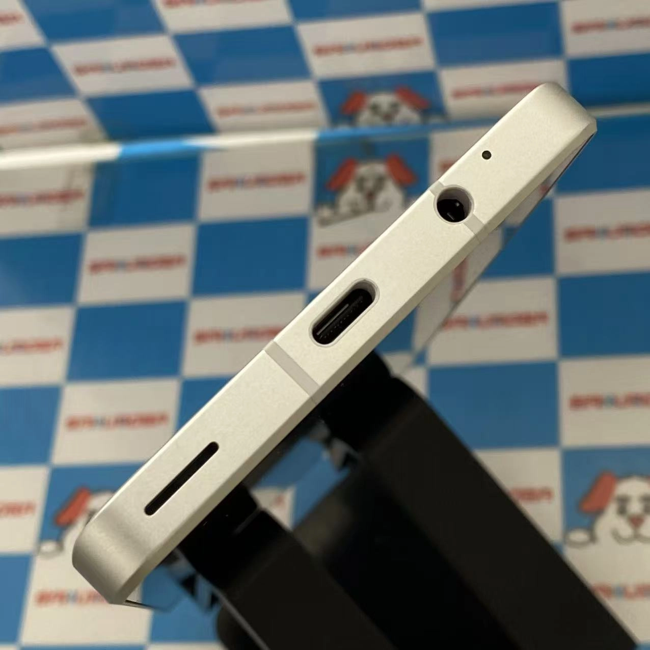 AQUOS sense7 plus 6GB/128GB シルバー A208SH SoftBank版SIMフリー 美品