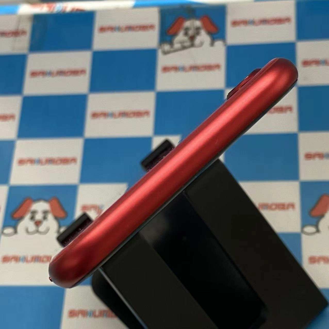 iPhoneSE 第2世代 64GB Product Red MHGR3J/A SoftBank版SIMフリー 新品同様